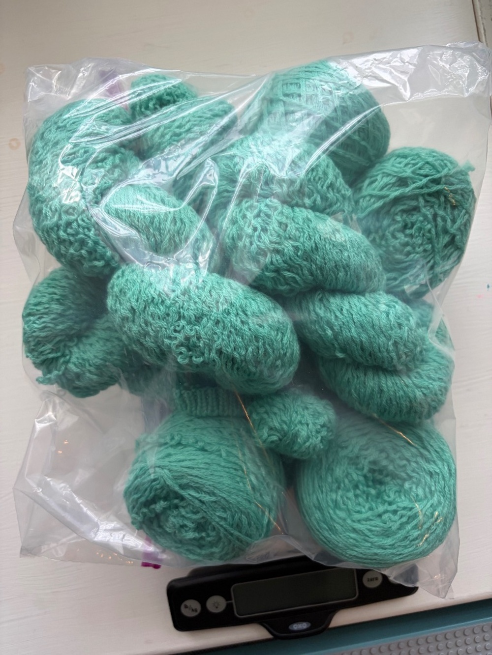 Upcycled merino wool yarn — 17 oz green